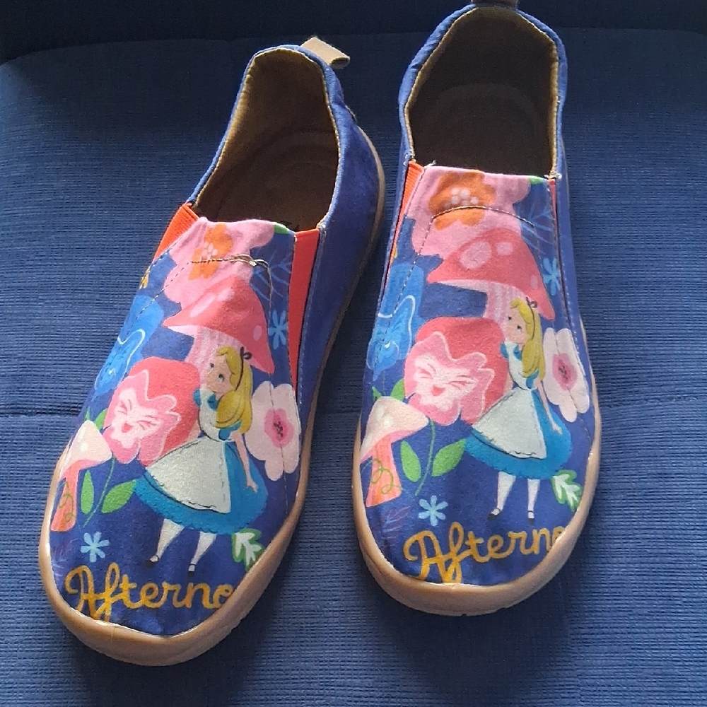 Colorful Disney Alice in Wonderland Slip-On Golden Afternoon Shoes